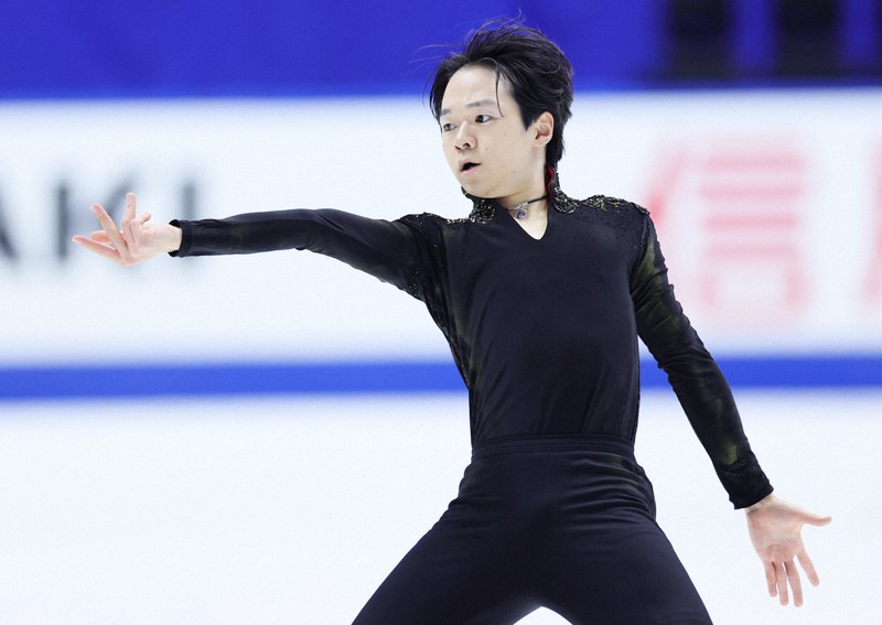 リンクサイド：鍵山優真「昌磨さんのまねをしてみました」 全日本