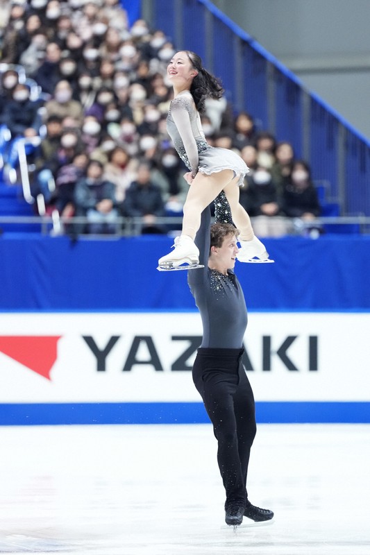 フィギュアスケート全日本選手権 ペアSP [写真特集6/11] | 毎日新聞