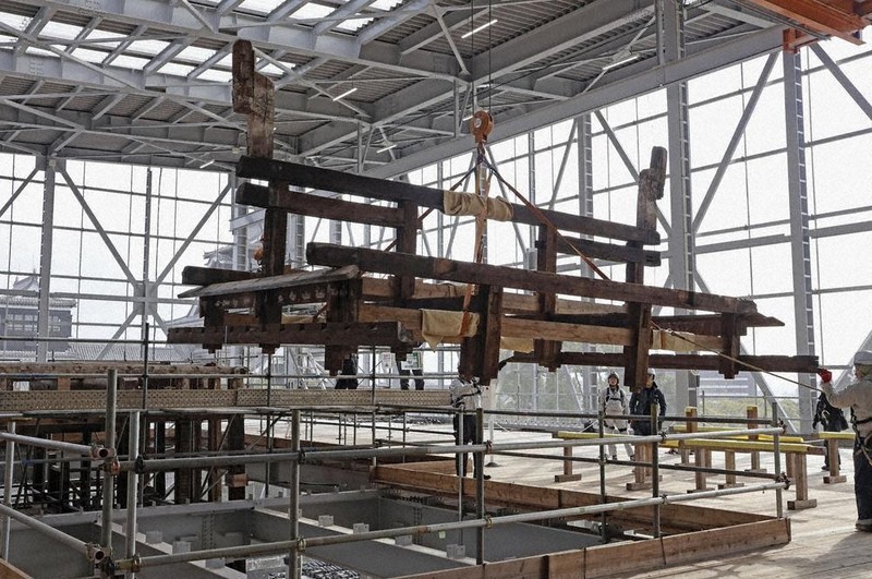 フリートウッドの解体材全部ー再展示 宇土櫓「小屋組み」解体を公開 地震耐え抜き 32年度復旧目指す 熊本城