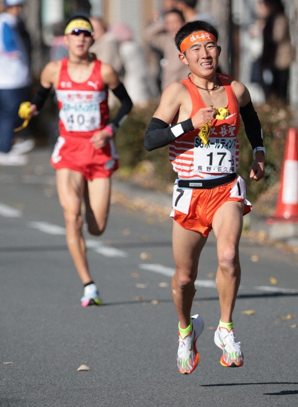 佐久長聖、速いだけじゃない 連覇支えた2人の「14分台ランナー