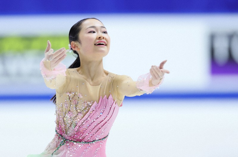 島田麻央 直筆サイン付き写真 世界女王 女子フィギュアスケート　証明書付 1枚 島田麻央 直筆サイン付き写真 世界女王 女子フィギュアスケート証明