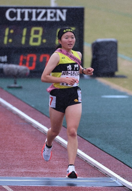 第54回全国高校駅伝　男子　襷 全国高校駅伝 つるぎ男子は54位、鳴門女子は57位｜スポーツ