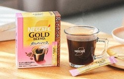 けいざいフラッシュ：カフェインを半分に ネスレ日本 | 毎日新聞