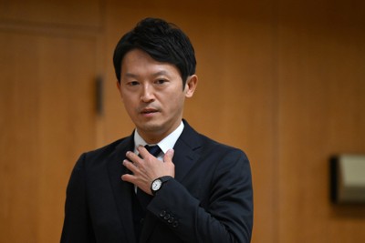 斎藤知事、県幹部らの百条委での証言否定 元局長処分の経緯巡り | 毎日新聞