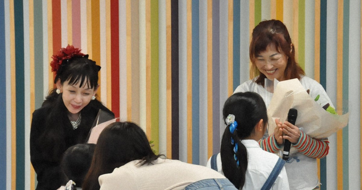 Winkの鈴木早智子さん、介護施設で働いた3年「一人でも笑顔に」 [写真