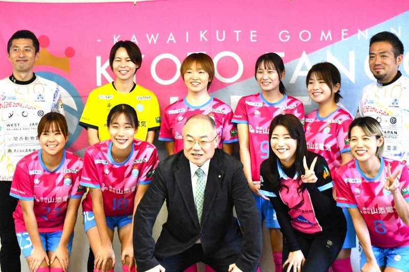 女子サッカー 京丹後「クイーンズ」1部へ 2部で優勝 ／京都 | 毎日新聞