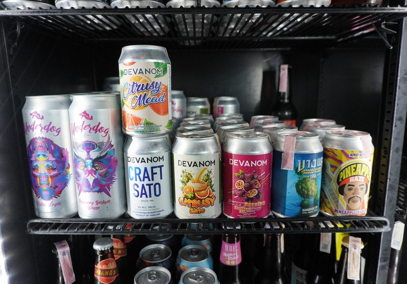 クラフトビールは政治を変えた? タイの「飲む民主主義」 | 毎日新聞