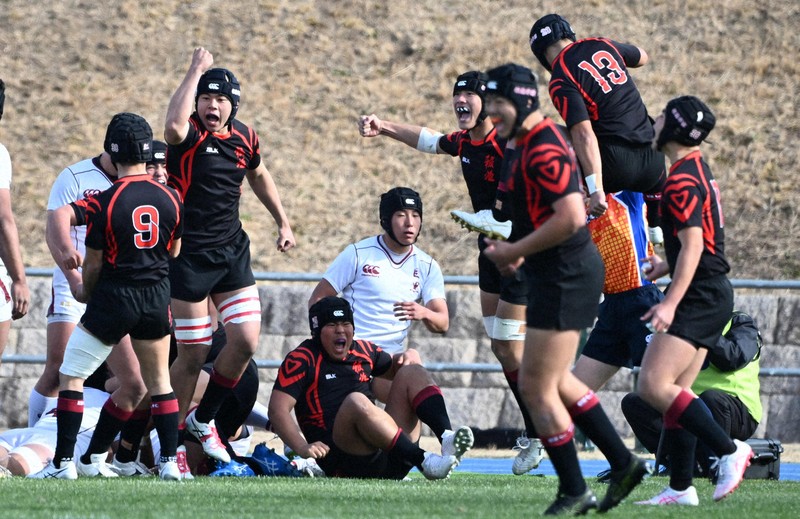 仕込み」の攻撃鮮やかに シード校破った報徳学園 高校ラグビー