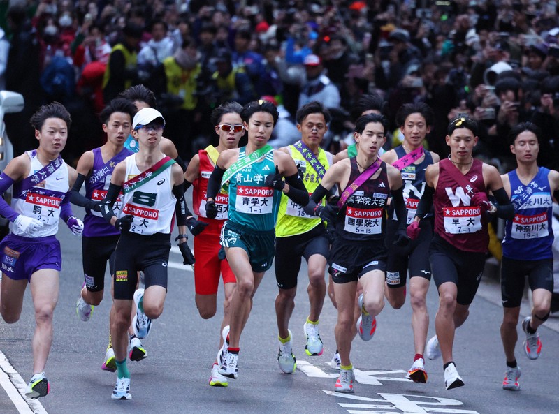 花の2区 創価大・吉田響が13人ごぼう抜きで4位に 箱根駅伝