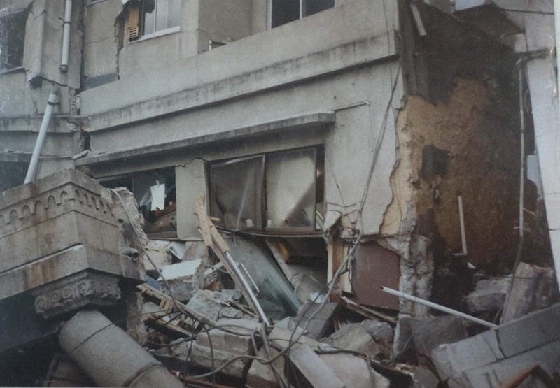 6年3組の阪神大震災」音楽劇で12年ぶり公演へ 児童の日記もとに | 毎日新聞