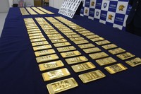 Gold bullion seized by Osaka Customs is seen at Kansai International Airport on Jan. 9, 2025. (Mainichi/Tadakazu Nakamura)