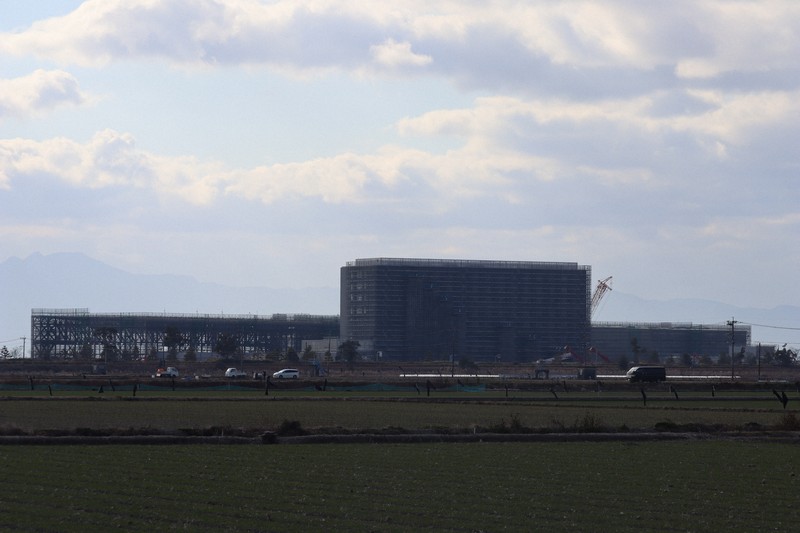 佐賀空港の隣接地で建設工事が進む陸上自衛隊佐賀駐屯地（仮称）＝佐賀市川副町で2025年1月4日午後1時55分、五十嵐隆浩撮影