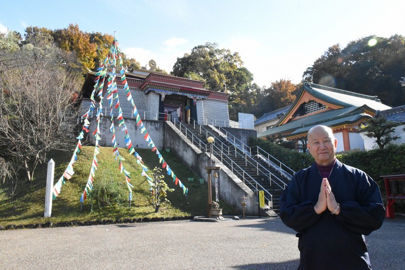 探訪珍スポット：日本で唯一、公認チベット寺院 恋愛成就と「映え