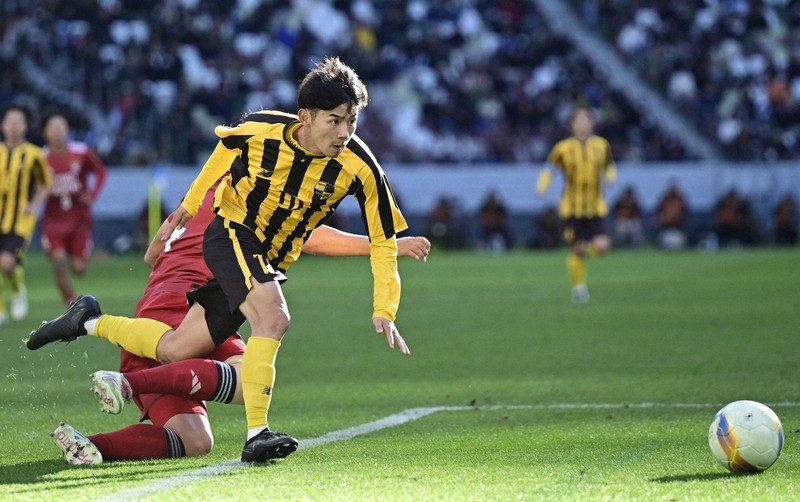 高校サッカー準決勝 流通経済大柏－東海大相模 [写真特集7/14] | 毎日新聞