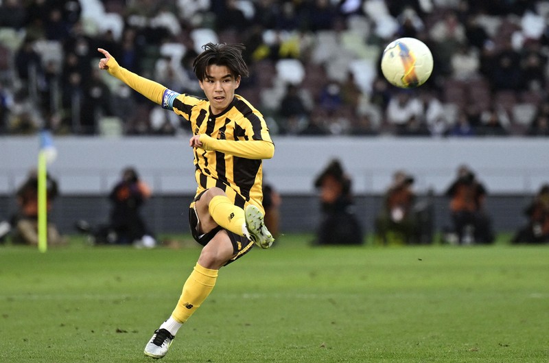 高校サッカー準決勝 流通経済大柏－東海大相模 [写真特集1/14] | 毎日新聞