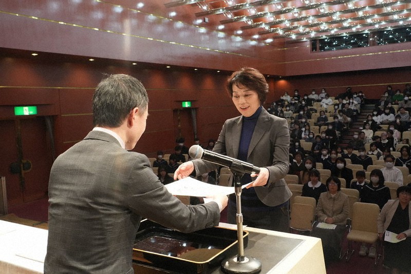 日本墨書会展表彰 最高賞に藤田さん 福井 ／福井 | 毎日新聞