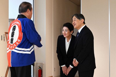 天皇、皇后両陛下が神戸入り 被災経験者と懇談 阪神大震災30年 | 毎日新聞