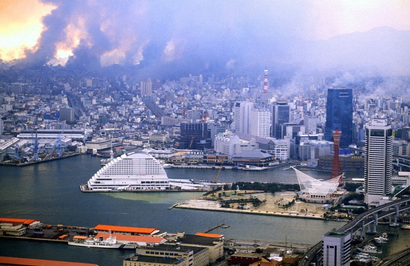 神戸の出身じゃなか?」 当時大学2年の記者、覚えた奇妙な疎外感 | 毎日新聞