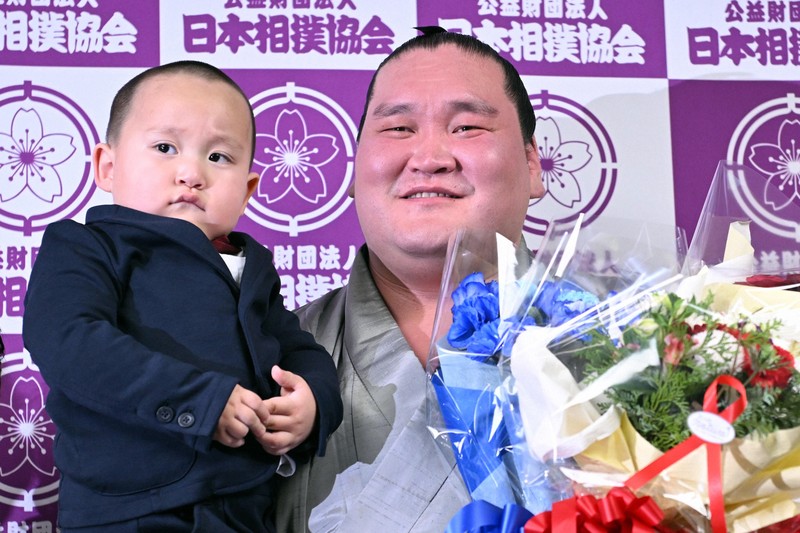 横綱・照ノ富士 引退会見 [写真特集1/9] | 毎日新聞