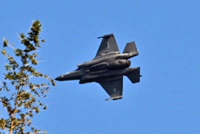オレンジルート：／1 米軍低空飛行で住民負傷 徳島・牟岐町議会 訓練