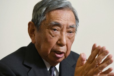 インタビューに答える河野洋平・元自民党総裁＝東京都港区で2025年1月15日、宮本明登撮影