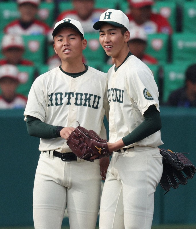 また銀メダルかよ」 報徳学園・今朝丸裕喜が語る高校時代の「2」 [写真