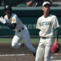 また銀メダルかよ」 報徳学園・今朝丸裕喜が語る高校時代の「2」 [写真