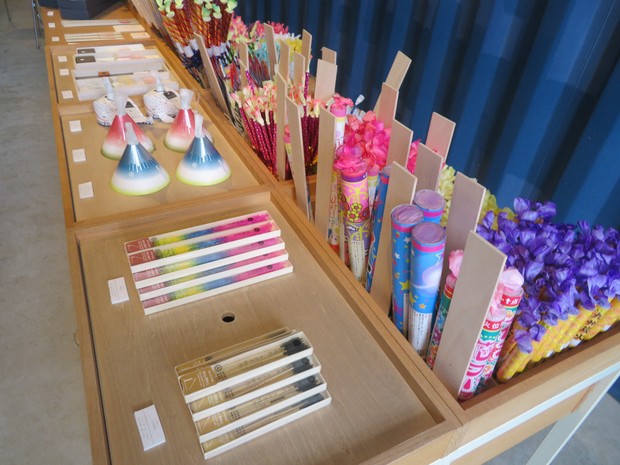 1 of only 3 sparkler factories in Japan innovates, aims to protect