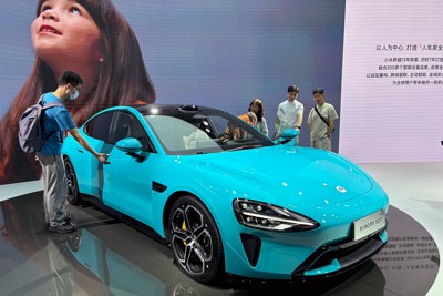 シャオミの「SU7」（上海で2024年6月、筆者撮影）