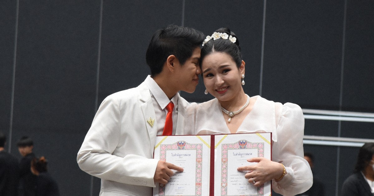 夢のまた夢だと思っていた」 タイで同性カップルが続々と婚姻届 | 毎日新聞