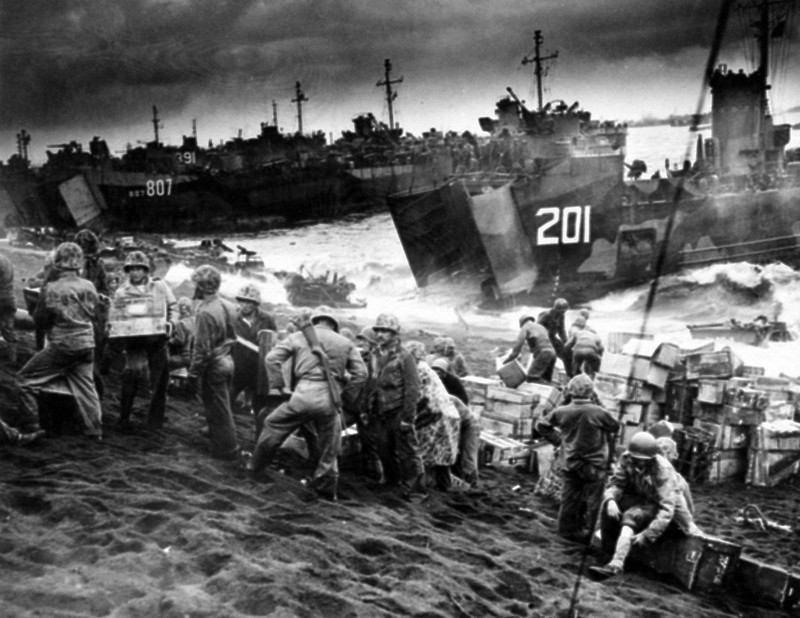 戦後80年 硫黄島を訪問した記者 「未完の戦争」について考える