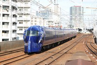 南海の特急「ラピート」＝筆者撮影