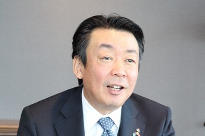 父の影響で質素倹約の気質になったと話す髙松孝年・髙松建設社長＝東京都港区で2024年11月14日午前10時4分、山越峰一郎撮影
