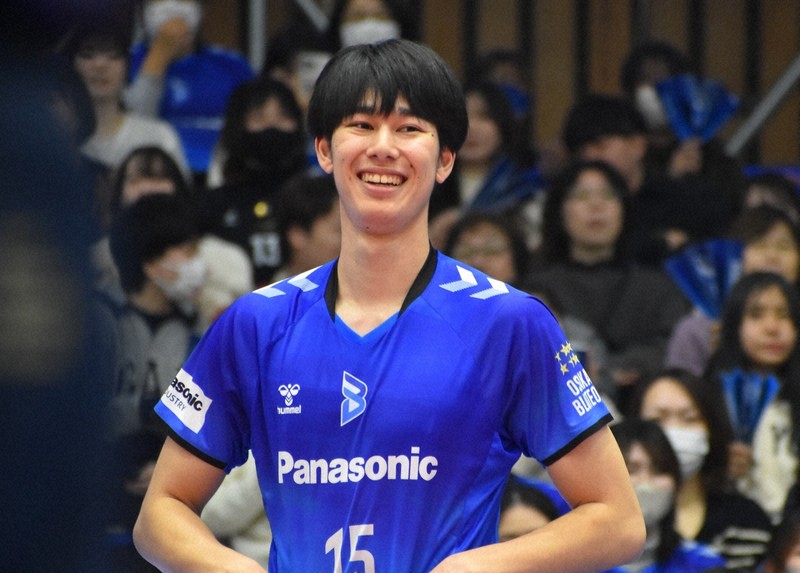 男子バレーボール甲斐優斗選手ユニフォーム アシックス　Lサイズ バレーボール男子日本代表チームの新ユニホームを作製
