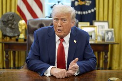 トランプ大統領の関税政策をあくまで取引のための「ツール」と甘く見ると先行きを見誤るかもしれない＝米ワシントンで2025年2月3日、AP