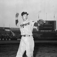 阪神タイガース 吉田義男さんモノクロ写真パネル　バース 元阪神監督の吉田義男氏 死去91歳