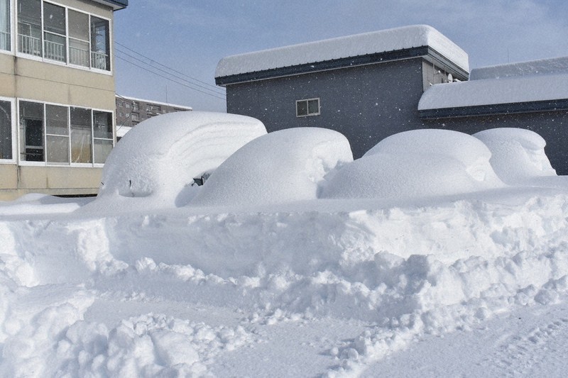 いくらなんでも降りすぎ」 記録的大雪 帯広12時間で120センチ ／北海道