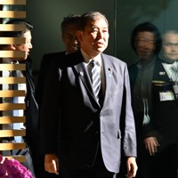 首相官邸に入る石破茂首相＝2025年2月6日午前9時19分、平田明浩撮影