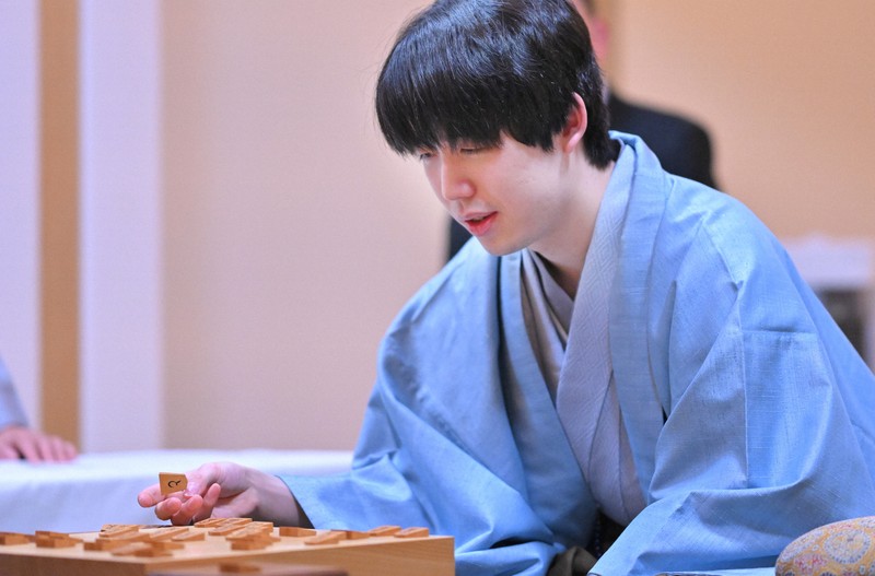 藤井聡太王将 同玉の手は「危険は危険ですけど…」 王将戦第3局