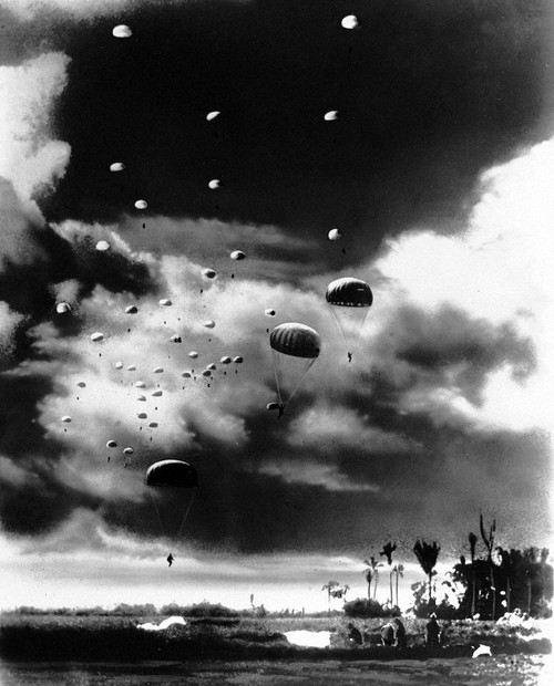 落下傘　　戦前　戦時中　　パラシュート　絹　　戦時資料　戦争　落下傘部隊　布 落下傘 戦前 戦時中 パラシュート 絹 戦時資料 戦争 落下傘部隊 布