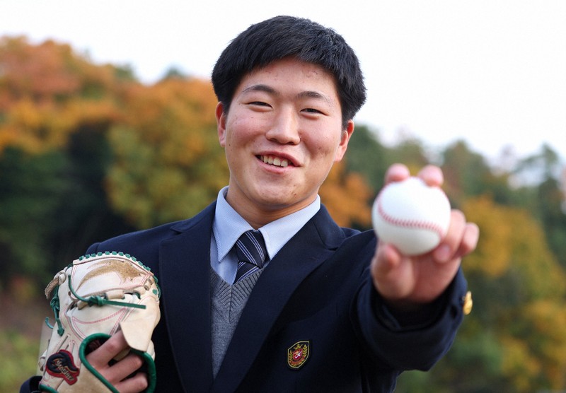 96回甲子園　京都国際高校野球部中崎選手出場記念タオル 2024年春 SALE】 96回甲子園 2024年春 京都国際高校野球部中崎選手出場
