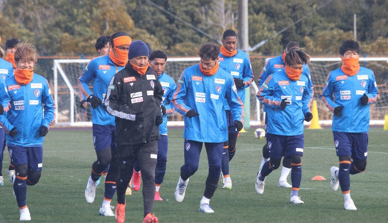 翔べ！！V・ファーレン：サッカー 心震わせるシーズン願い ／長崎