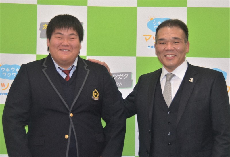 立ち合いから全力で」 松山学院高・城戸大河さんが玉ノ井部屋へ | 毎日新聞