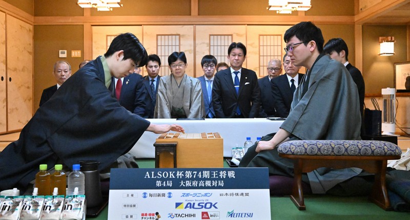 山田道美将棋著作集 全八巻　第四巻　自戦記 Amazon.co.jp: 山田 道美: 本
