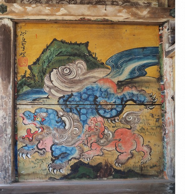 唐獅子、霊鳥、梅 鮮やかに 葛城・当麻寺中之坊 稲荷社殿に板絵発見