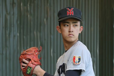 センバツここに注目2025：「平成の怪物」と重なる素質 最速151キロの1