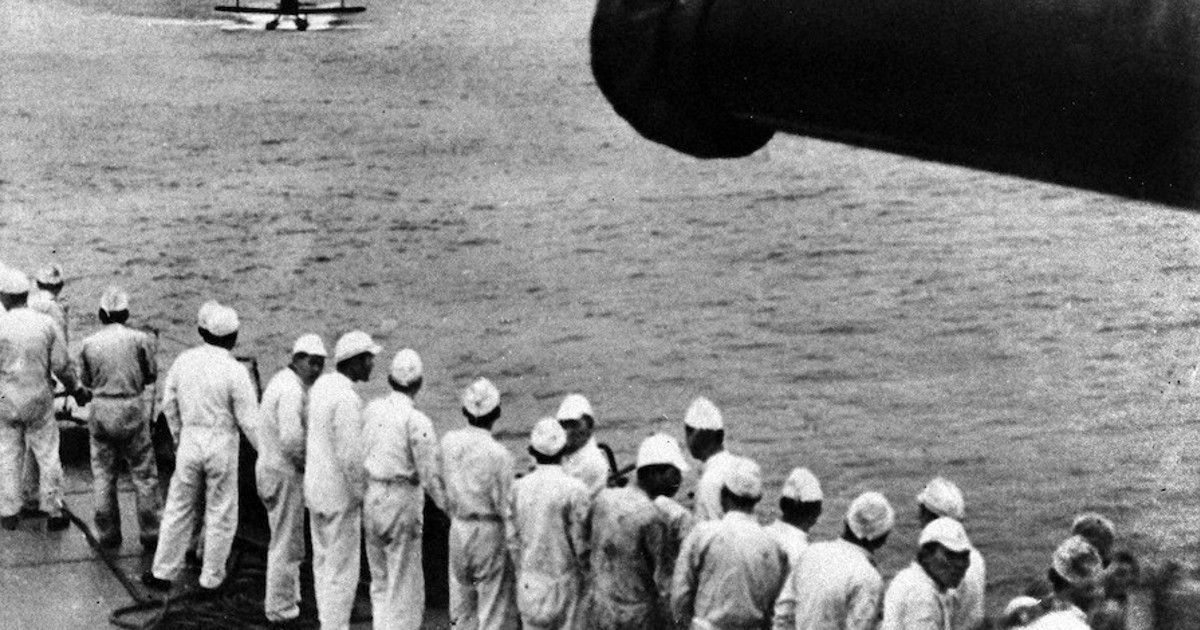 戦争当時の空撮・攻撃時の写真 戦中写真を読む：／32 フェイク写真 アッツ島 北の前線「玉砕