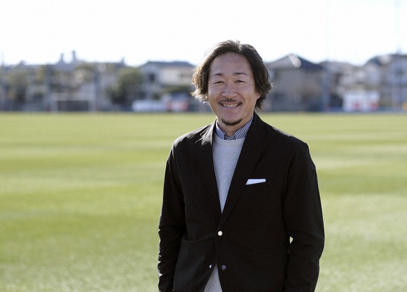 青赤のピッチサイドから：クラブと社会をつなぐ FC東京・石川直宏さん