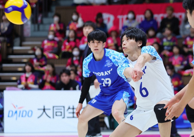 バレー推し：東レ静岡内定で先発 天理大の楠本岳「ドシャットないな