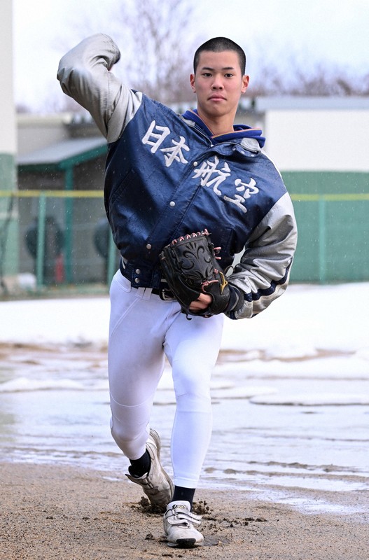 日本航空石川の蜂谷逞生投手＝石川県輪島市で2025年1月26日、北山夏帆撮影